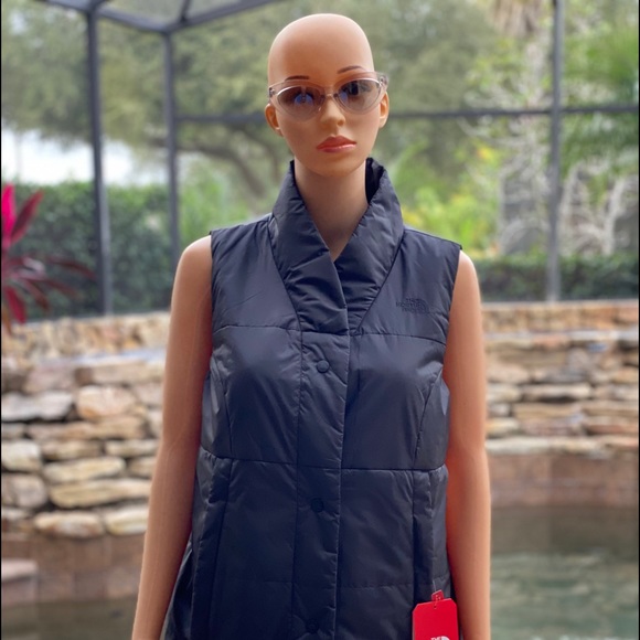 The North Face Jackets \u0026 Coats | The North Face Femtastic Insulated Vest | Color: Black | Size: S | Igotyasize's Closet